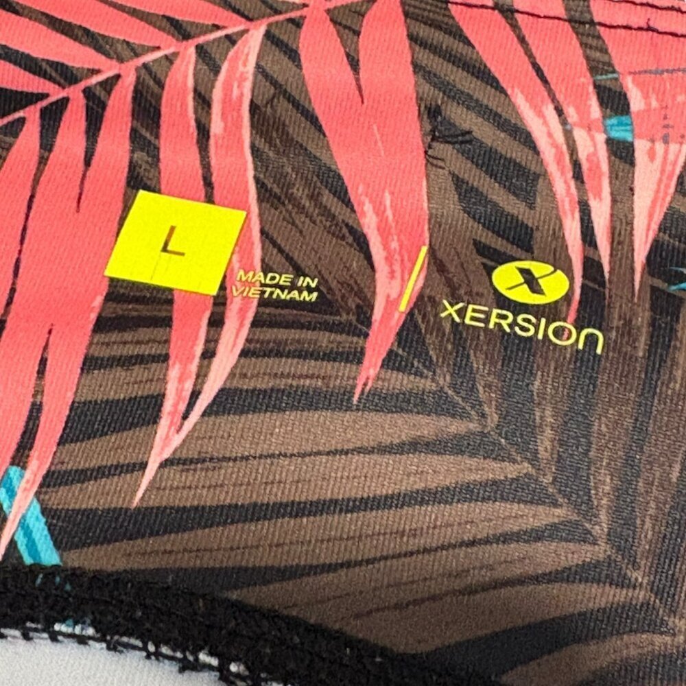 Xersion Colorful Tropical Floral Crop Capri Leggings Women's Size Large - Picture 3 of 4